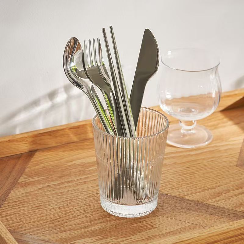 Портативный набор столовых при – обзор и цена Weaning Spoon Set